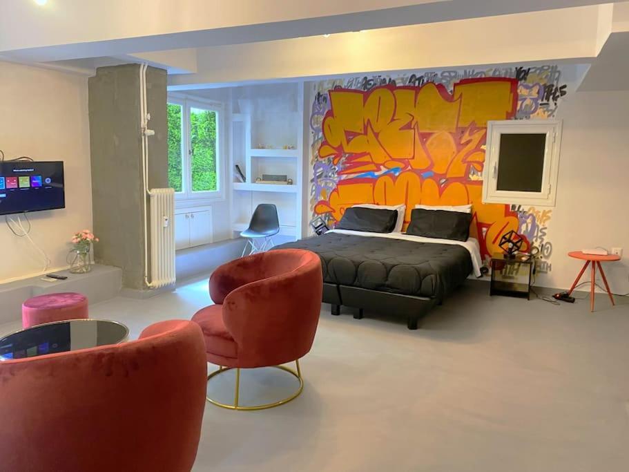 Brand New Modern Street-Style Studio /City Center Афіни Екстер'єр фото