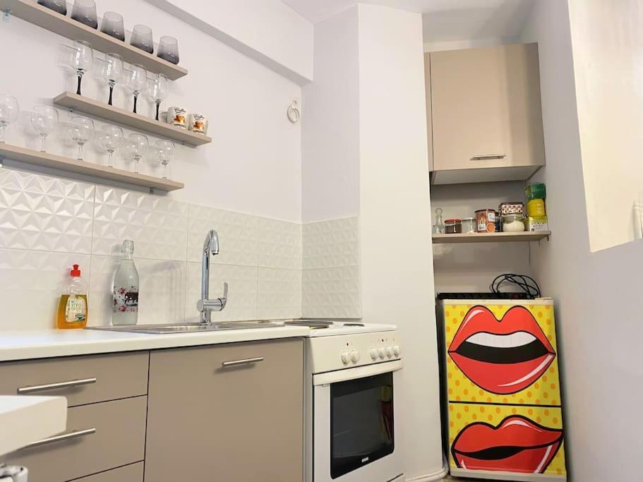 Brand New Modern Street-Style Studio /City Center Афіни Екстер'єр фото